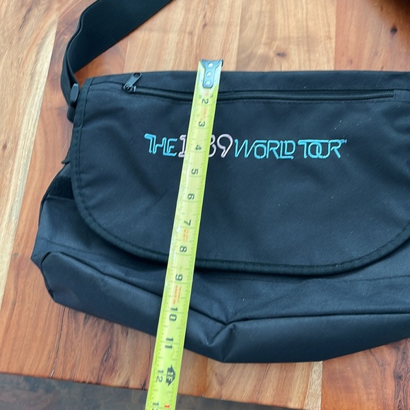 Taylor Swift 1989 World Tour merch canvas messenger bag - Picture 4 of 12